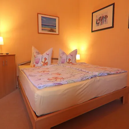 Cozy Comfort Near Baltic Waters, Cleaning Included * Wendelstorf
